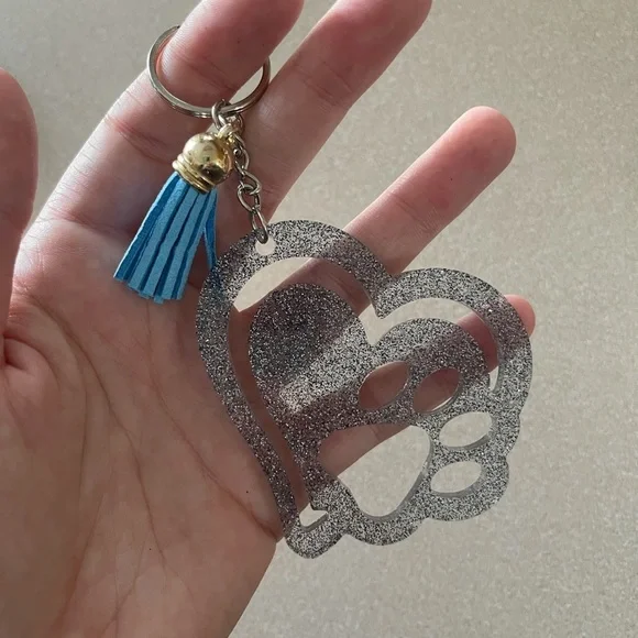 🎉🎉2x HP🎉🎉 Handmade Paw Keychains - Picture 2 of 9